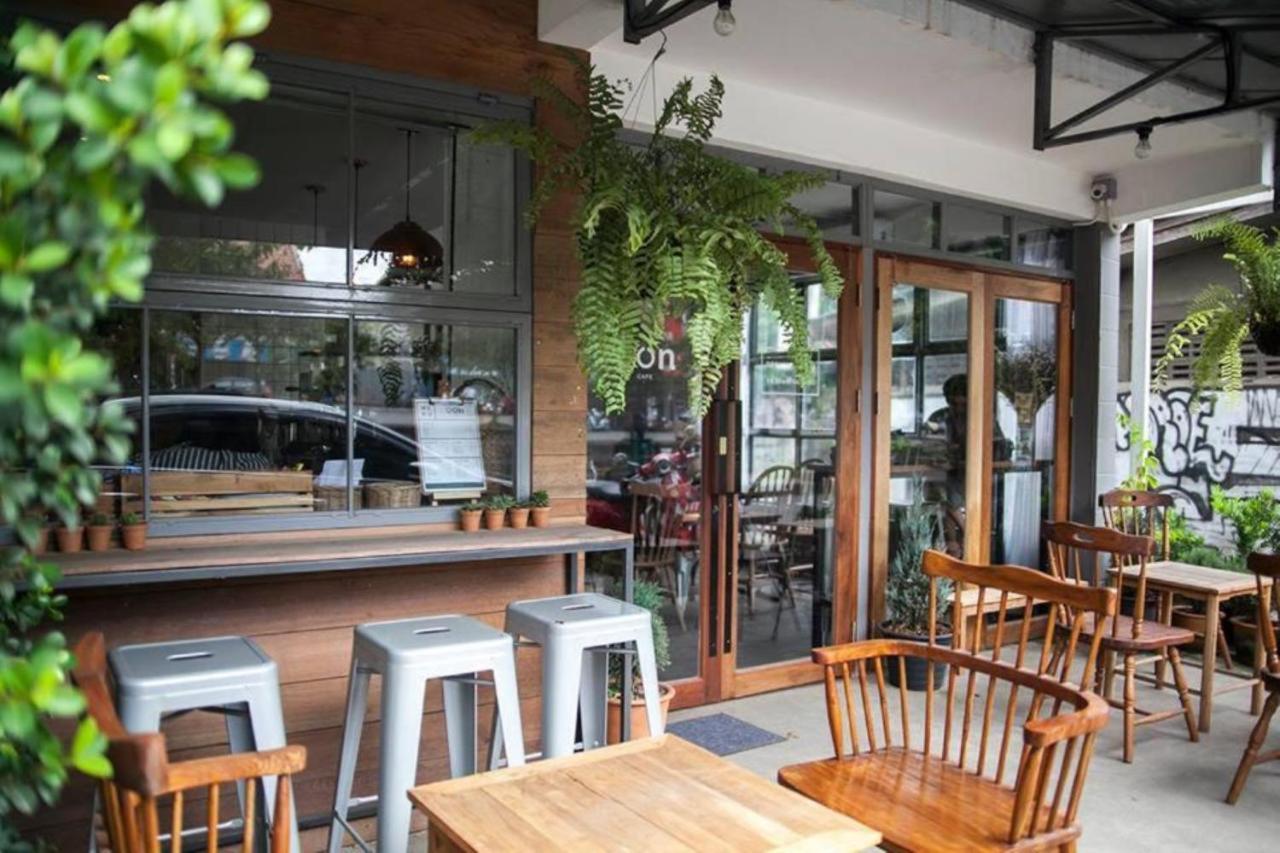 Albergue Oon Poshtel X Cafe Chiang Mai Exterior foto